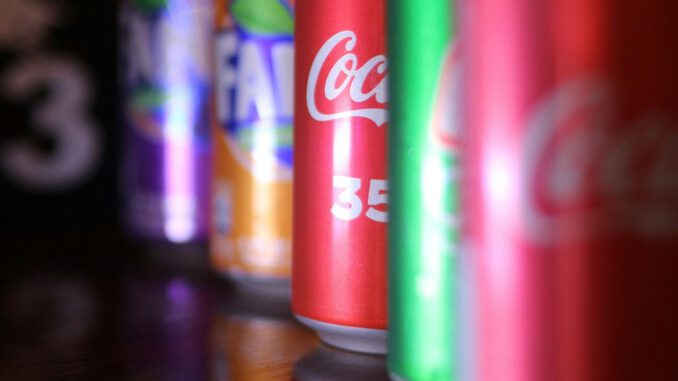 7,7 Milliarden Liter zuckerhaltige Getränke: Pro Kopf 93 Liter in Deutschland 2024