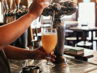 Bierabsatz 2025 fällt erstmals unter 8 Milliarden Liter und verzeichnet stärksten Rückgang seit 1993