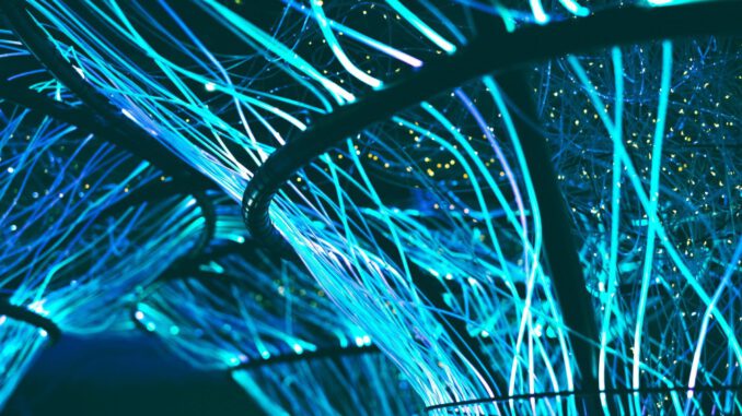 Bund bewilligt 1,8 Milliarden Euro für 536 Glasfaserprojekte Bund bewilligt 1,8 Milliarden Euro für 536 Glasfaserprojekte