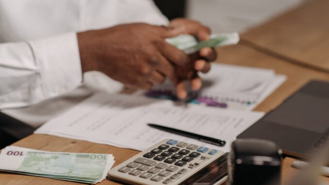 Staatliche Geldleistungen 2025: Ausgaben steigen um 5,9 Prozent auf 751,2 Milliarden Euro